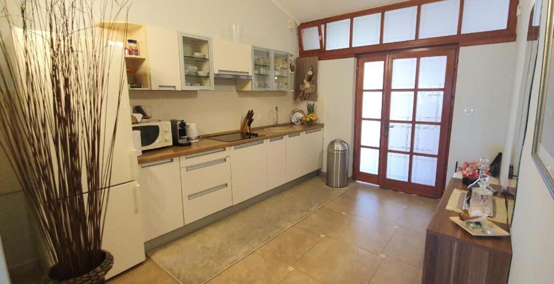 روفينج Apartments Ragusa المظهر الخارجي الصورة