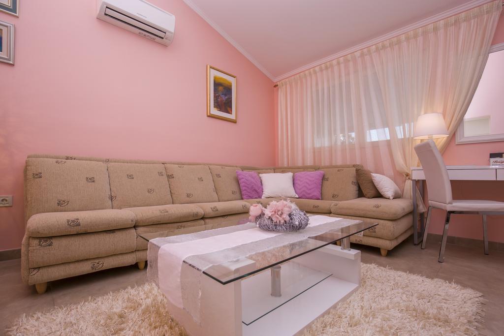 روفينج Apartments Ragusa المظهر الخارجي الصورة