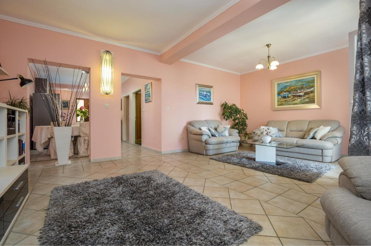 روفينج Apartments Ragusa المظهر الخارجي الصورة